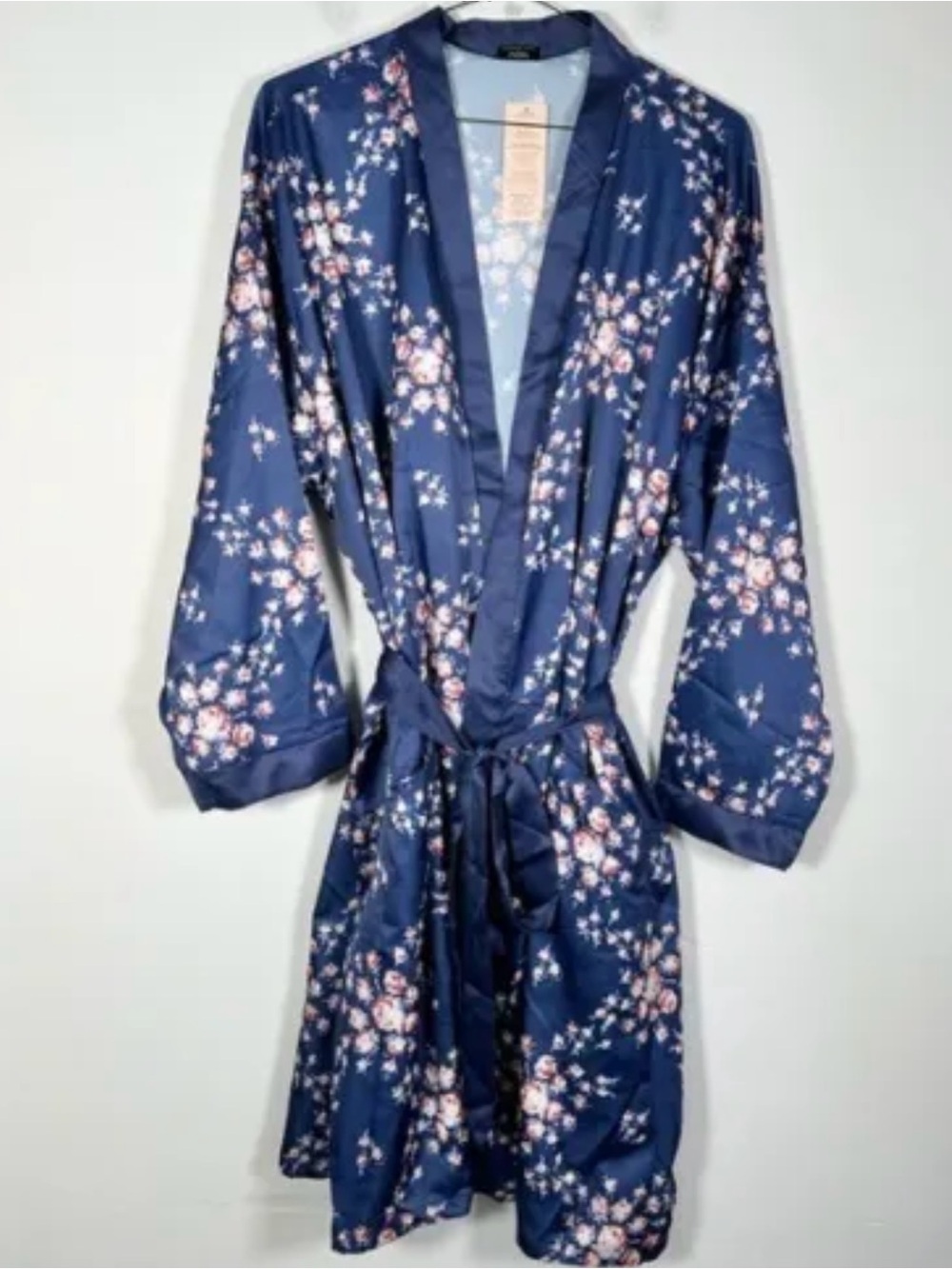 Morgan Lane x Fab Fit Fun Women’s NWT Size S/M Navy Blue Floral Satin Robe